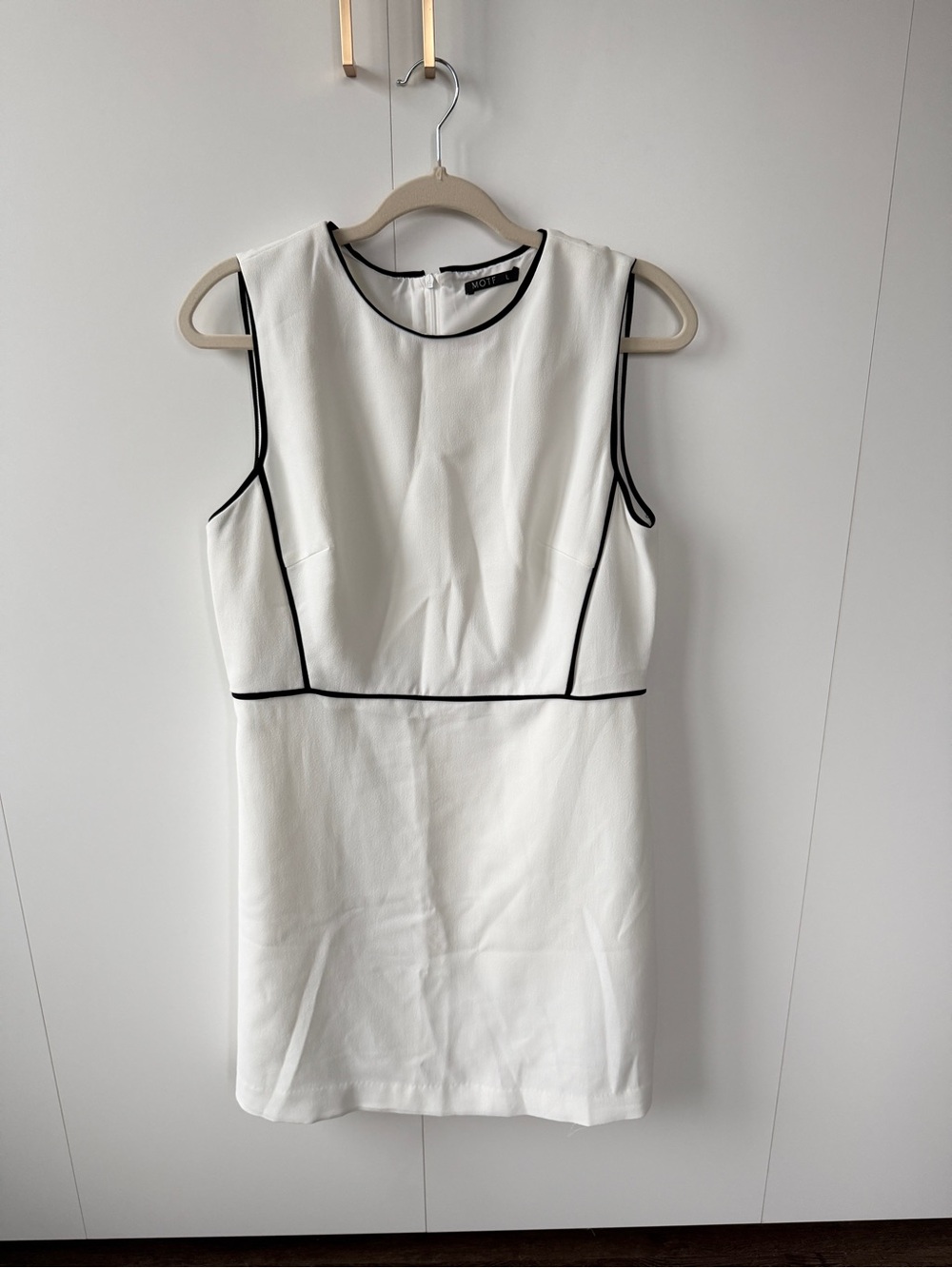MOTF White Sleeveless Sheath Dress with Black Trim